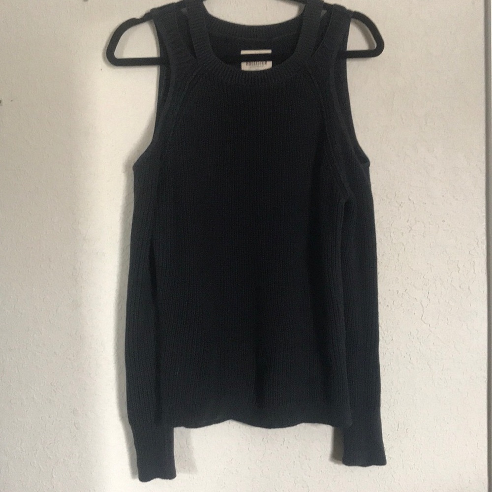 Peak a boo shoulder knitted sweater